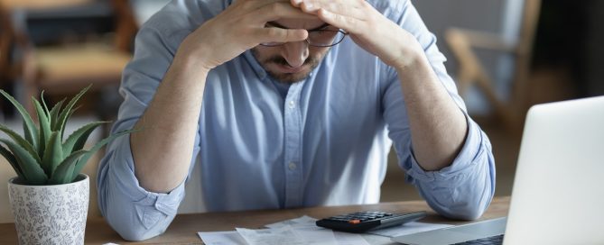 Werkneemster stelt directie prive aansprakelijk