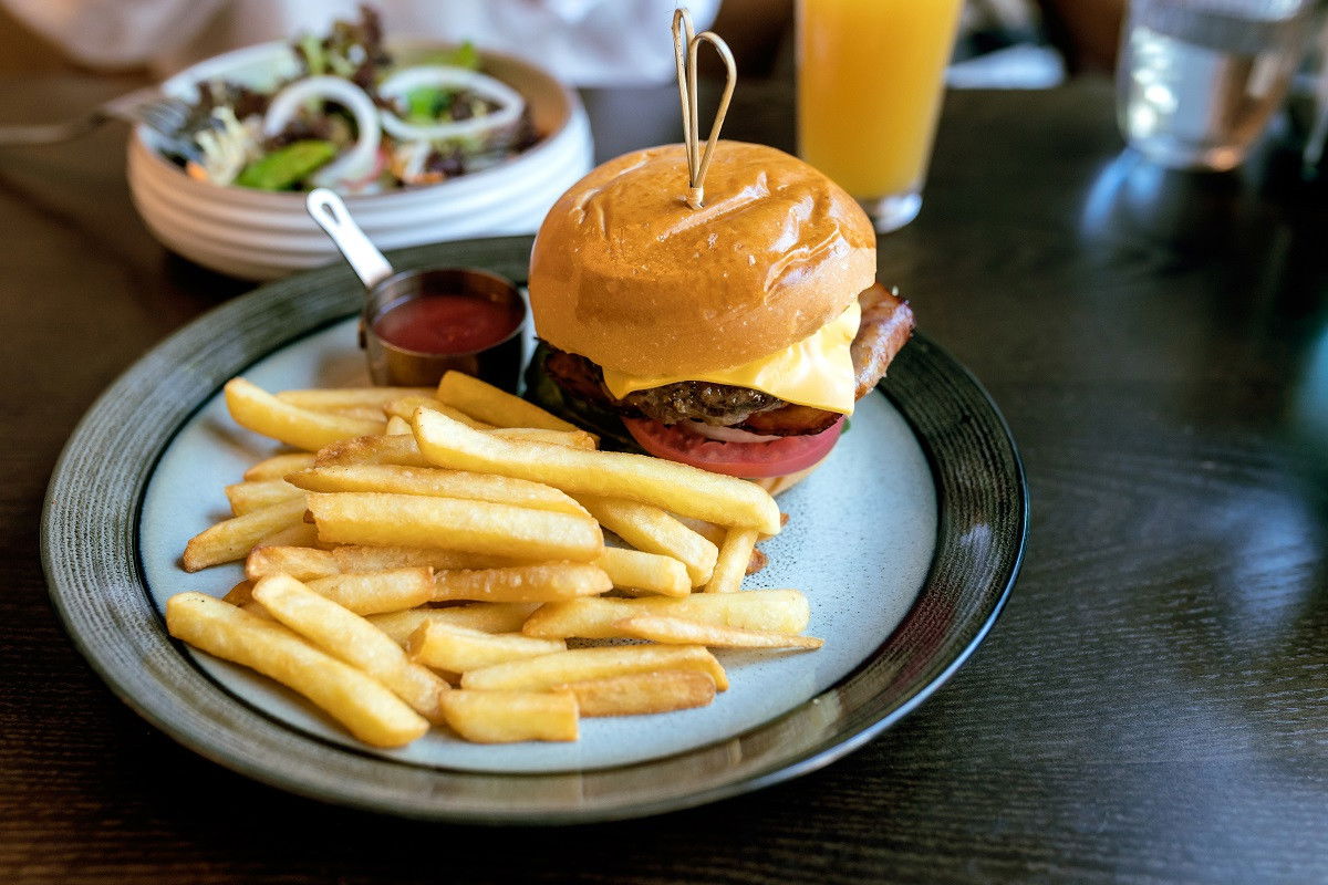 Werkgever plaatst werknemer over naar andere vestiging