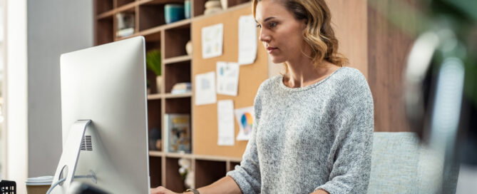 Arbeidsongeschikte office manager vordert ontbinding arbeidscontract
